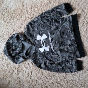 Under Armour camo sweatshirt
